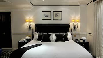 Quarto casal executivo | Roupas de cama premium, frigobar, cofres nos quartos