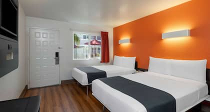Motel 6 Carpinteria, CA - Santa Barbara - South
