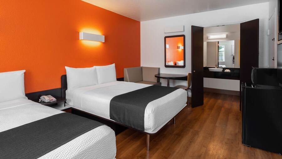 Motel 6 Carpinteria, CA - Santa Barbara - South