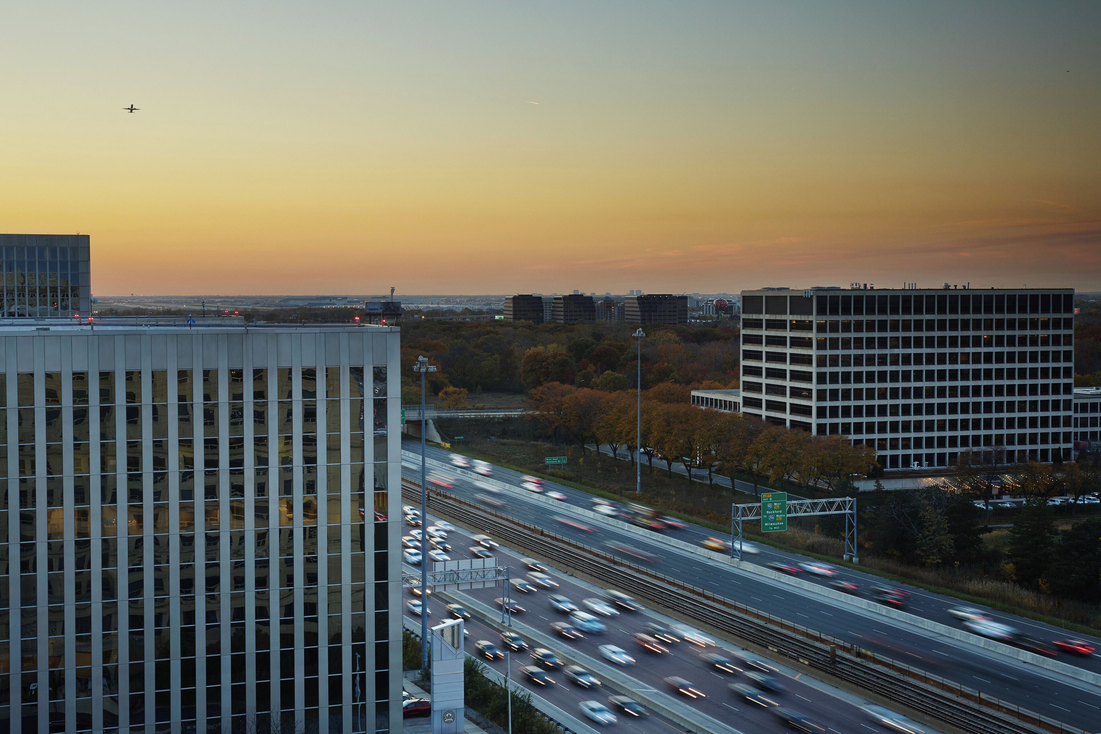 Photo - Renaissance Chicago O'Hare Suites Hotel