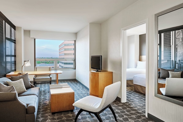 1 chambre, surmatelas, coffres-forts dans les chambres, bureau