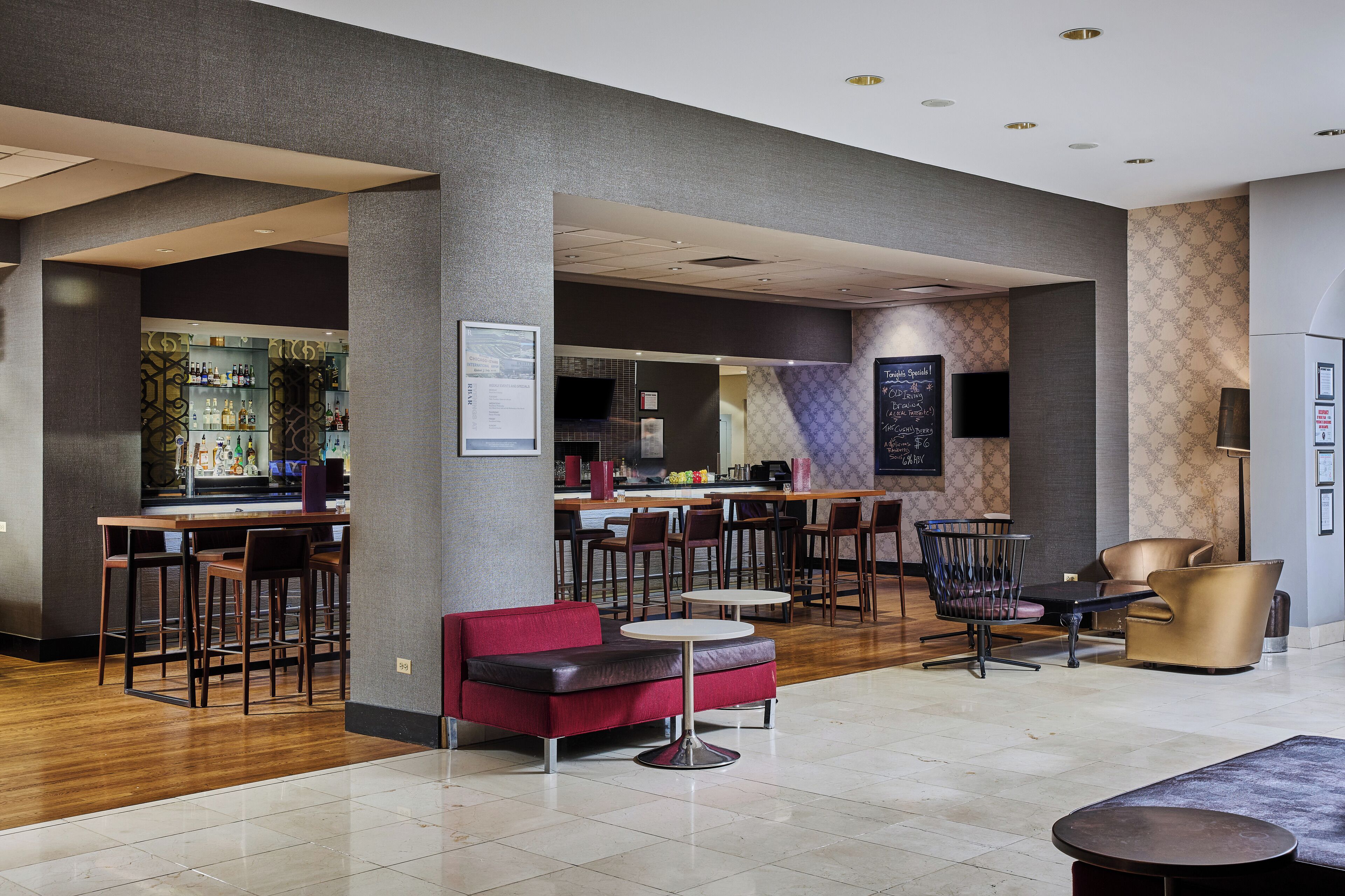Photo - Renaissance Chicago O'Hare Suites Hotel