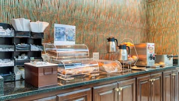 Free daily continental breakfast
