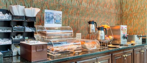 Free daily continental breakfast