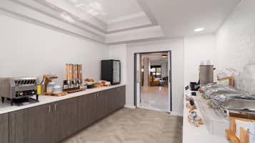 Free buffet breakfast