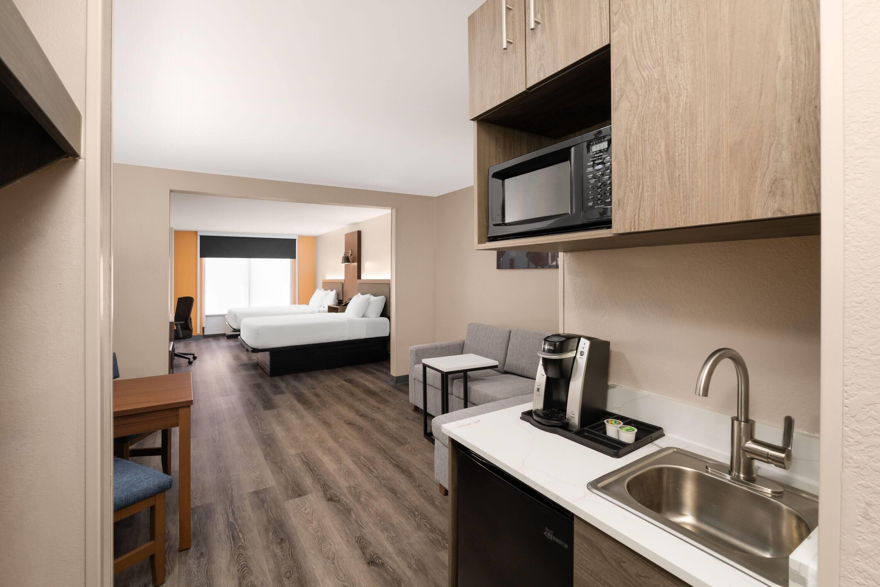 Studio Suite, 2 Queen Beds, Non Smoking | In-room safe, desk, iron/ironing board, free WiFi