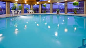 Indendørs pool