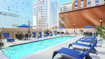 Outdoor pool, sun loungers