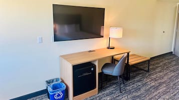 遮光窗簾/窗簾、免費嬰兒床、免費 Wi-Fi、床單