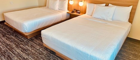 Cortinas blackout, cunas gratuitas, wifi gratis y ropa de cama