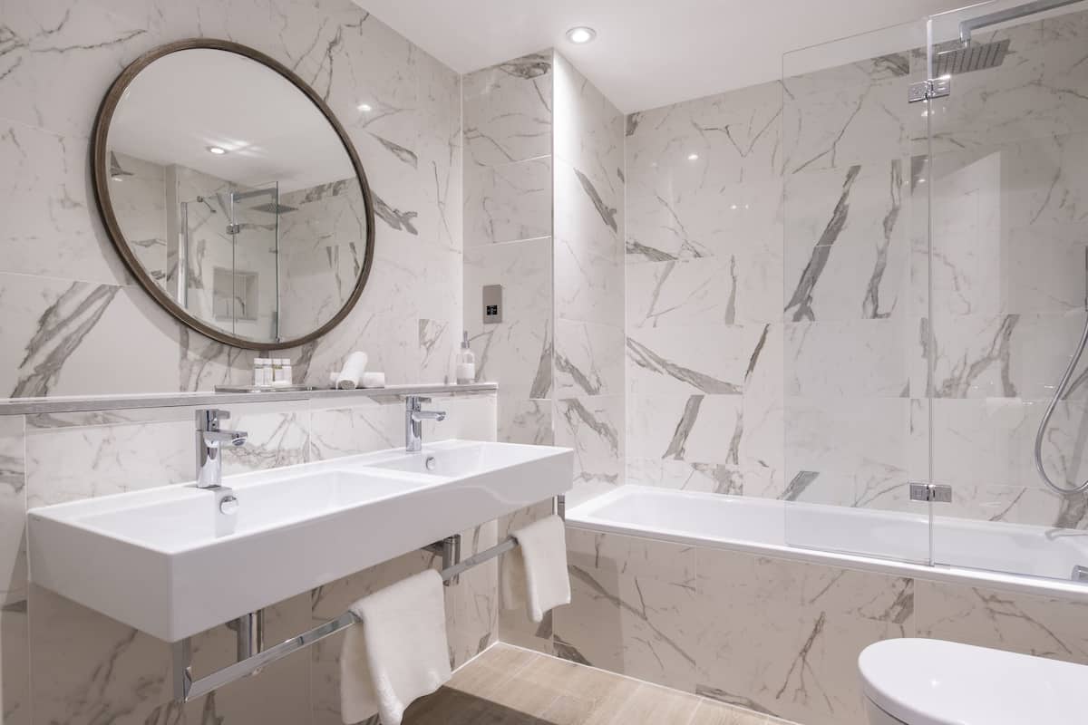 combined shower/bathtub, free toiletries, hair dryer, bathrobes