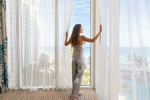 Premium bedding, pillowtop beds, minibar, in-room safe