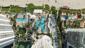 Hotel Exterior at Trump International Beach Resort