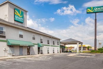 Quality Inn & Suites