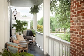 Bungalow, 1 King-Bett