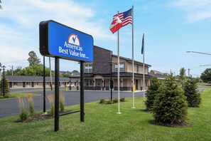 Exterior - Americas Best Value Inn Farmington (Farmington)