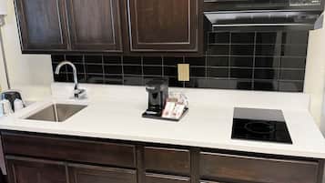 1 Queen Bed with Sofa/Kitchenette Non-Smoking | Private kitchen | Full-sized fridge, microwave, stovetop, coffee/tea maker