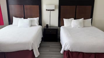2 Queen Beds with Sofa/Kitchenette Non-Smoking