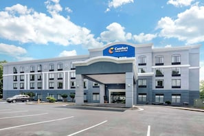 Exterior - Comfort Inn & Suites Voorhees/Mt. Laurel (Voorhees)