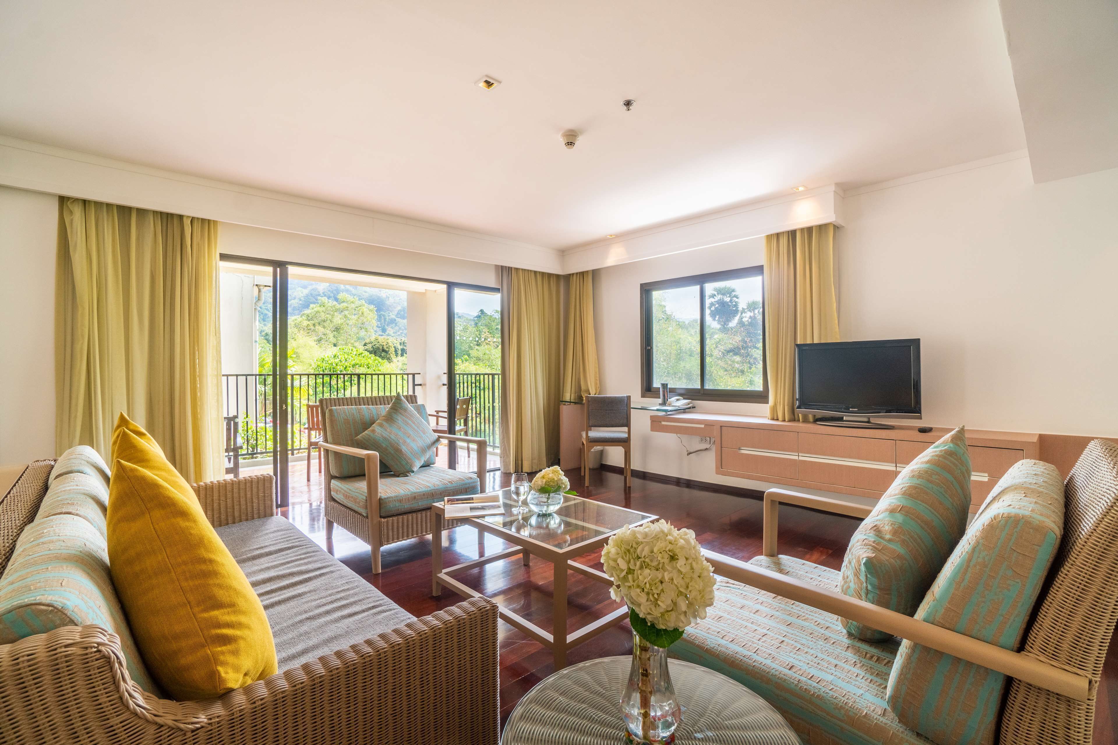 Premium suite, 3 slaapkamers | 1 slaapkamer, een minibar, een kluis op de kamer, een bureau