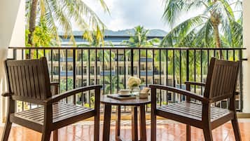 Suite, 2 Bedrooms, Terrace, Pool View | Terrace/patio