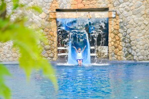 Toboggan aquatique