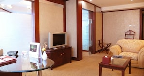 LCD TV