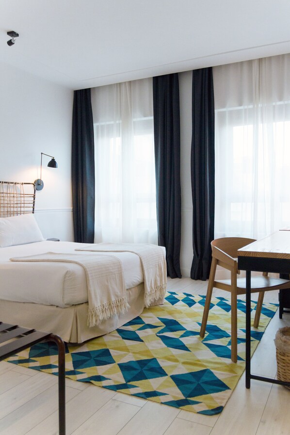 Minibar, in-room safe, free WiFi, bed sheets