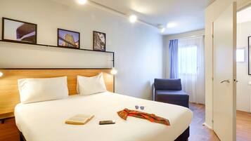 Standard Double Room, 1 Double Bed | Desk, soundproofing, iron/ironing board, free cots/infant beds