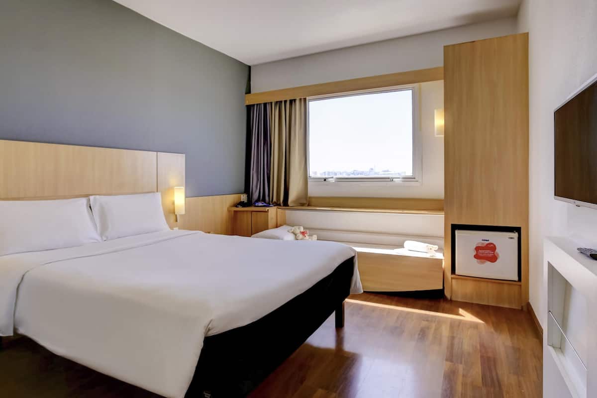 Minibar, desk, laptop workspace, blackout curtains