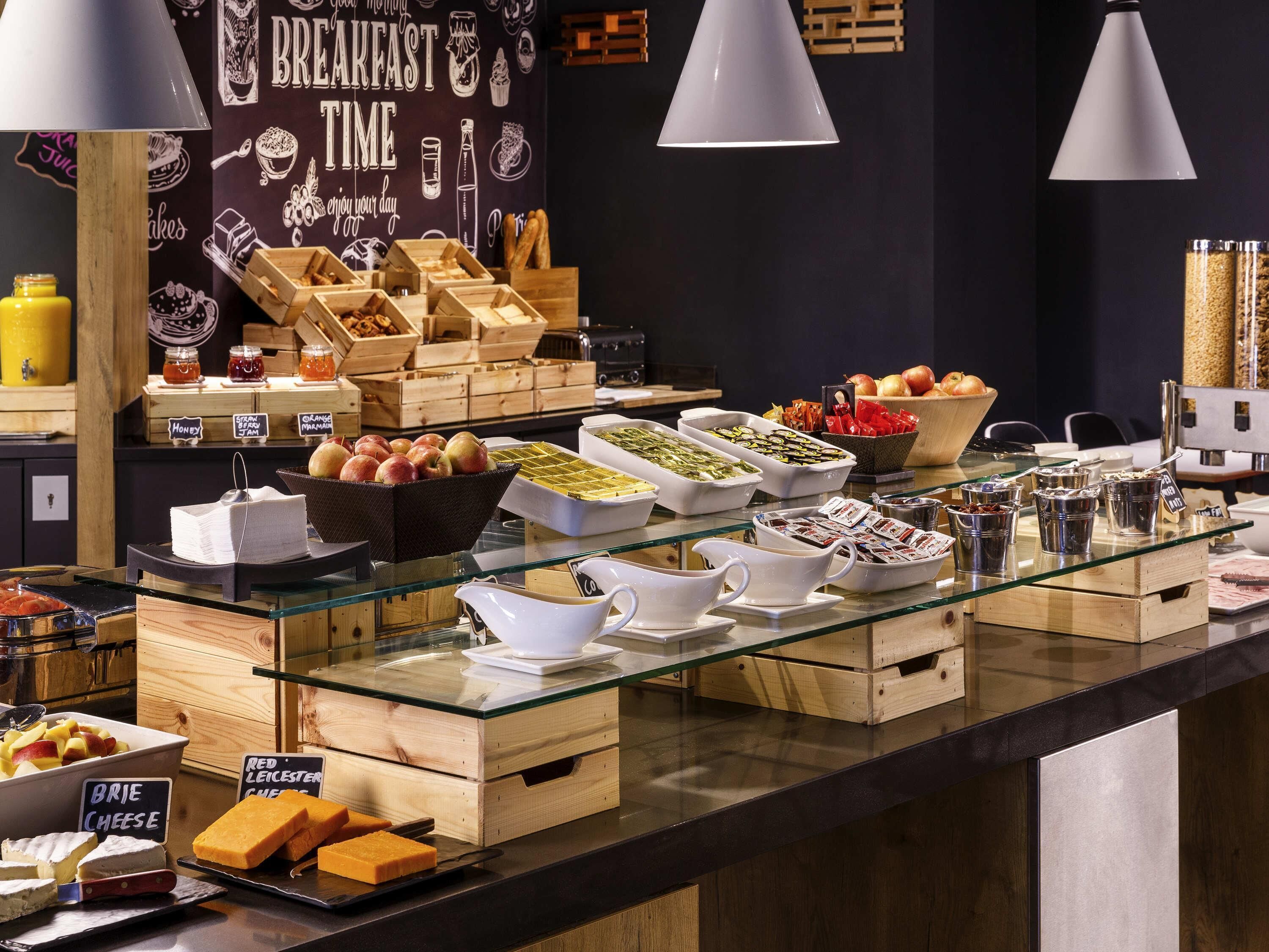 Daily buffet breakfast for a fee