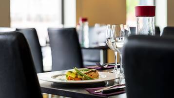 Daily buffet breakfast (SEK 229 per person)