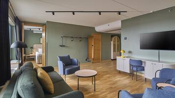 Suíte presidencial | Cofres nos quartos, escrivaninha, ferros/tábuas de passar roupa