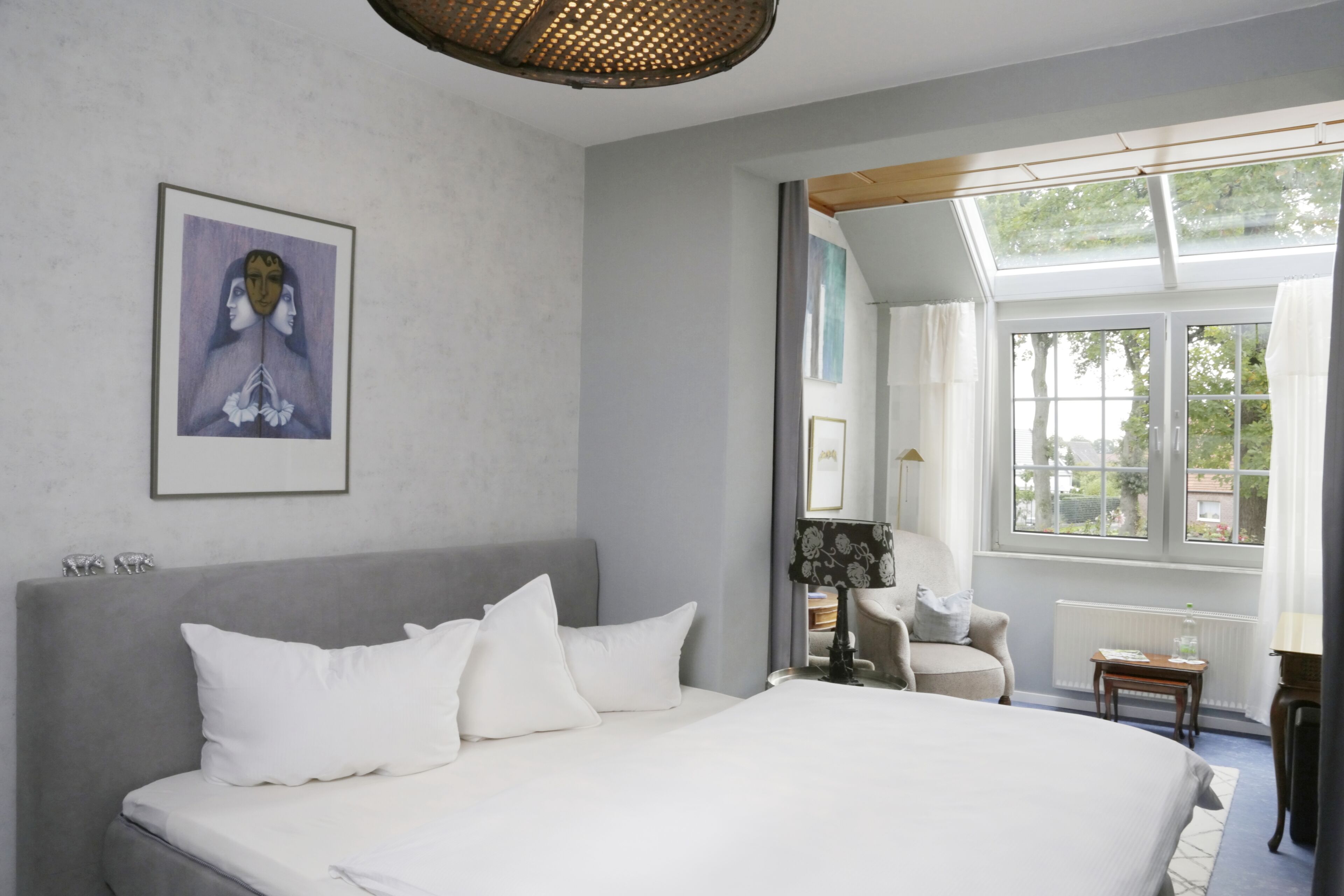 客室ごとに異なる装飾、デスク、防音設備、WiFi (無料)