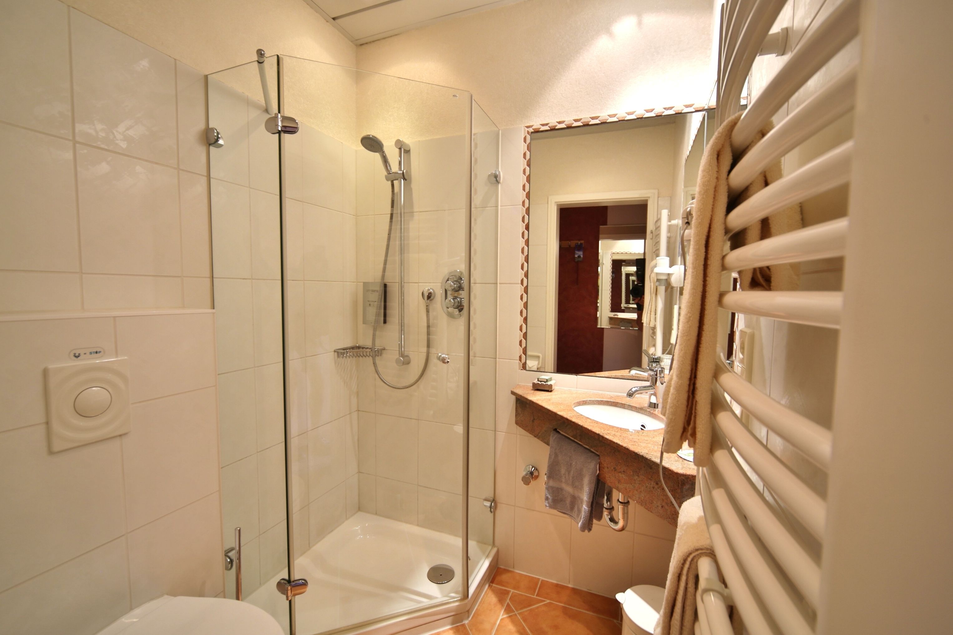 classic single room | bathroom | shower, free toiletries, hair dryer, towels