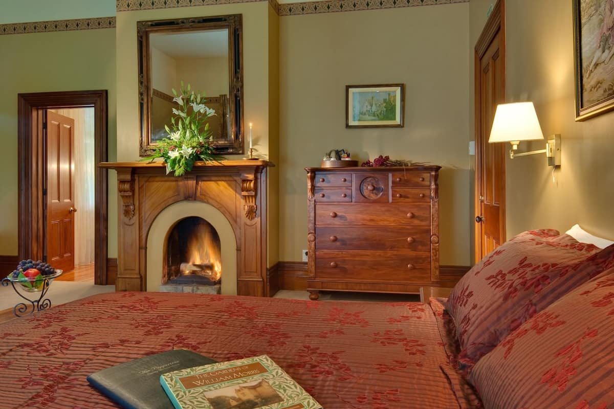 Luxury Room, 1 King Bed, Garden View, Garden Area | Premium bedding, Select Comfort beds, free minibar items, in-room safe