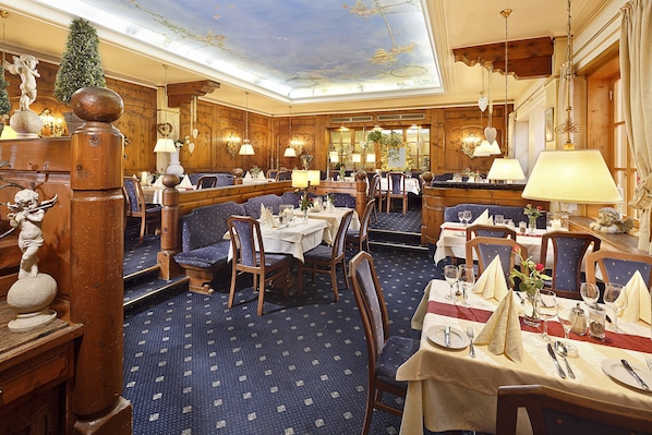 2 restaurants, breakfast, lunch, dinner served; German cuisine