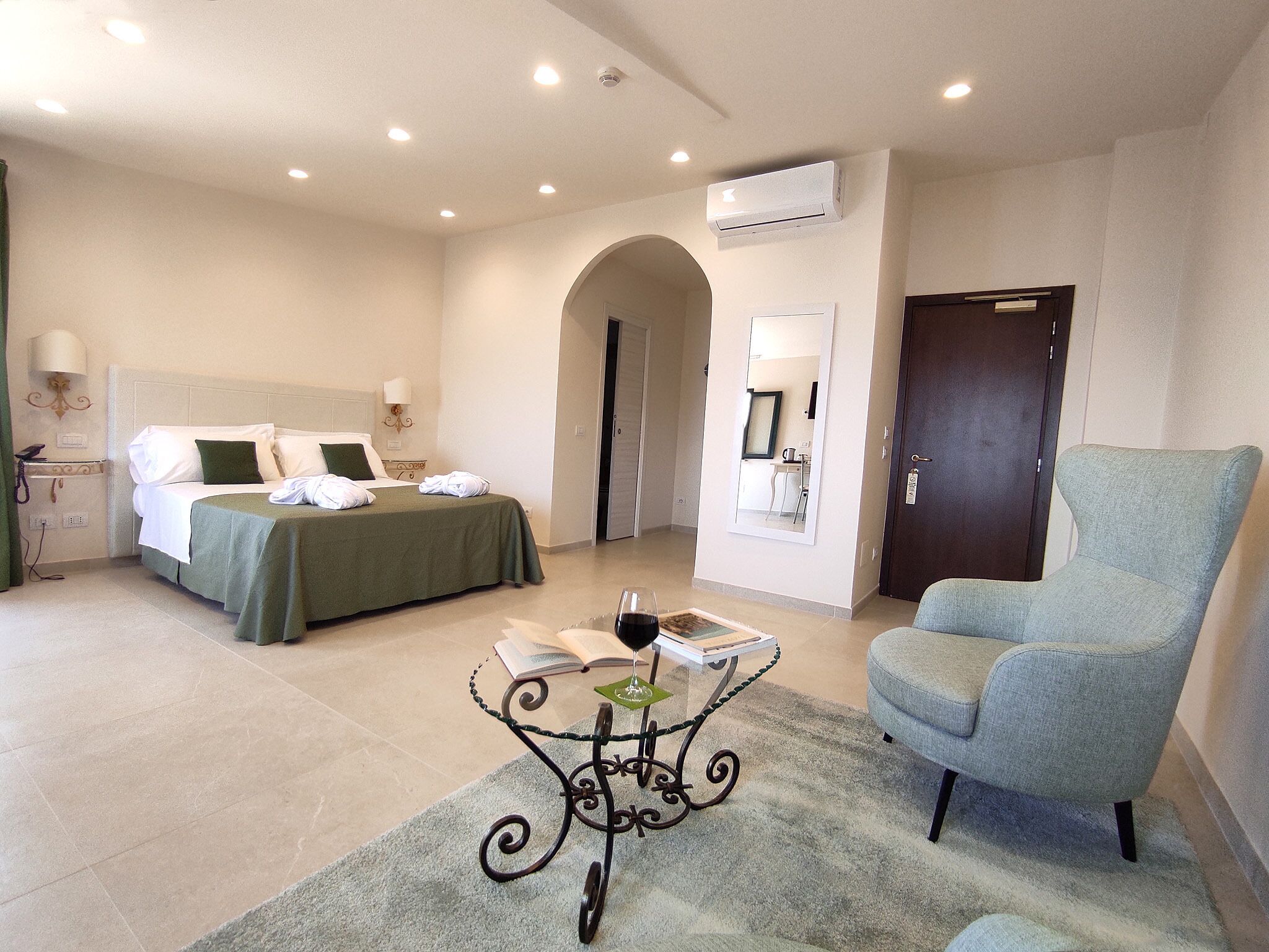 junior studio suite, 1 queen bed, terrace, sea view (mansarda) | select comfort beds, in-room safe, desk, blackout curtains