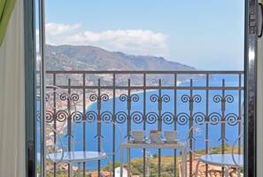 Balcony - Hotel La Pensione Svizzera (Taormina)