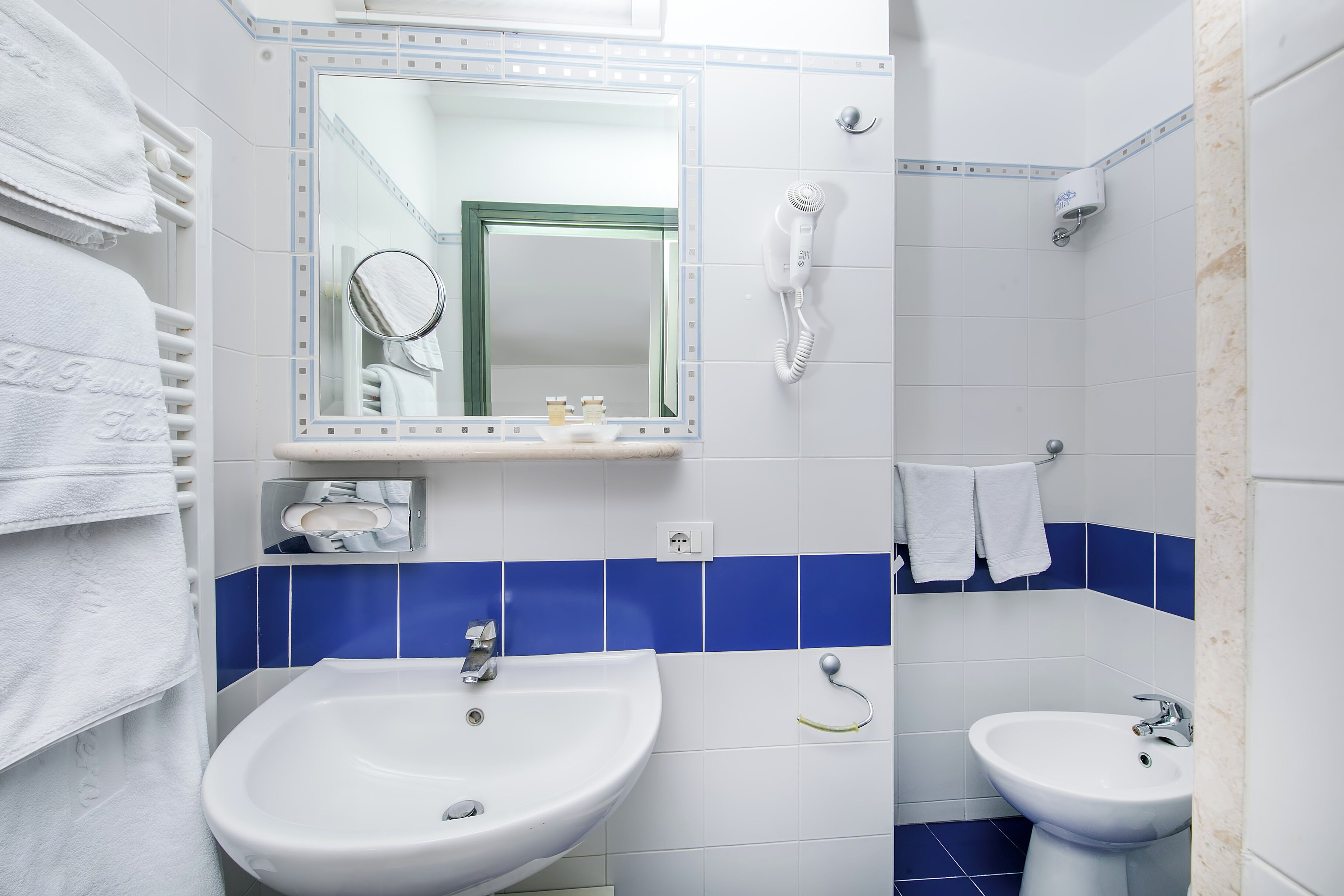 panoramic room | bathroom | shower, designer toiletries, hair dryer, towels