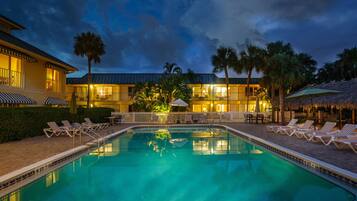 Outdoor pool, pool umbrellas, sun loungers
