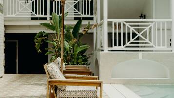 Alberca al aire libre