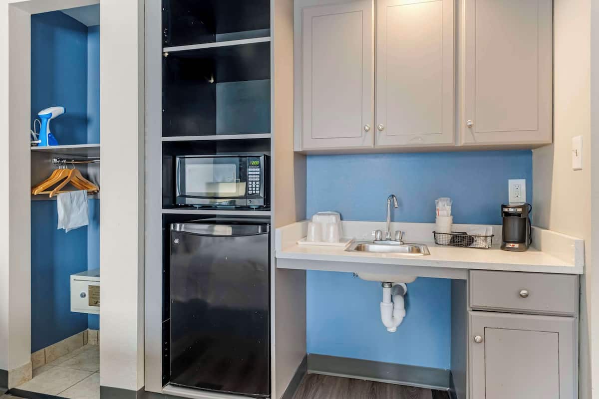 standard room, 2 queen beds, accessible, non smoking | premium bedding, pillow-top beds, in-room safe, desk