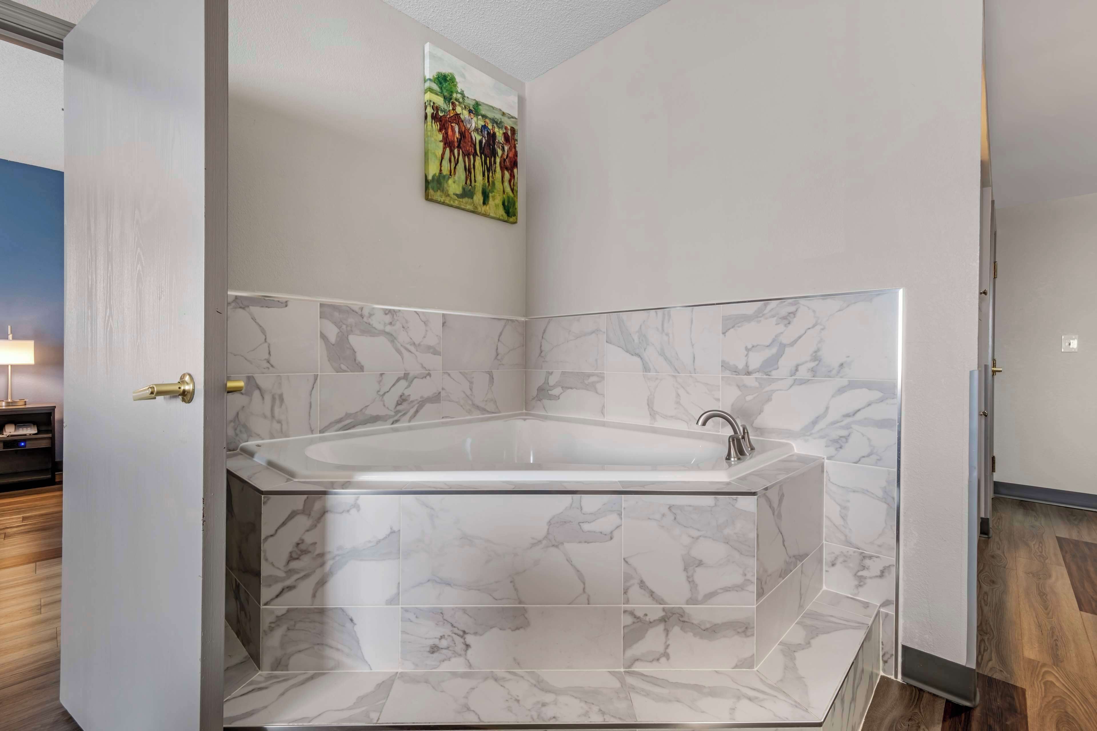 suite, 1 king bed with sofa bed, non smoking, refrigerator & microwave (with sofabed) | premium bedding, pillow-top beds, in-room safe, desk