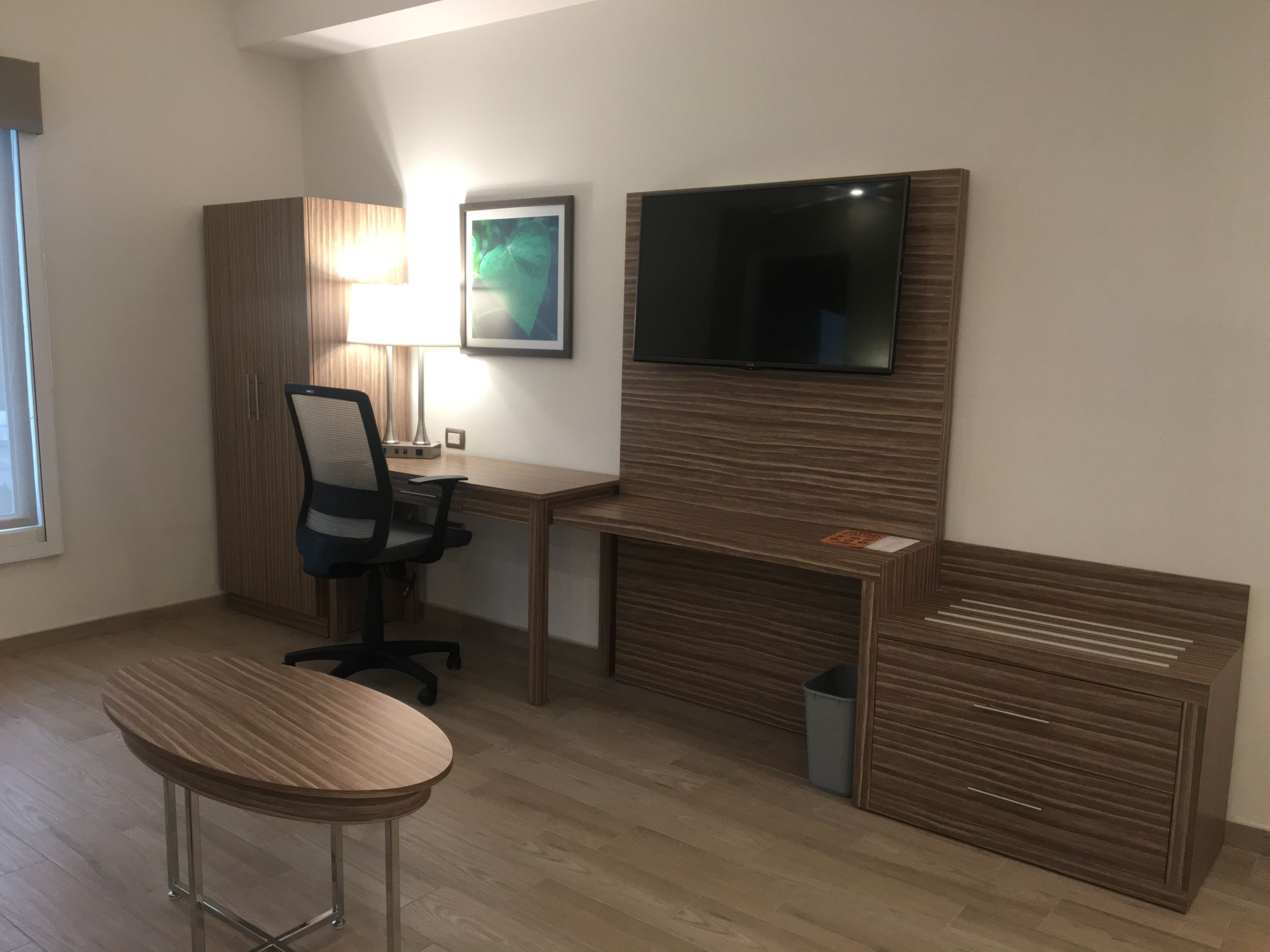 suite, 1 bedroom, non smoking (1 king bed) | living room | 42-inch flat-screen tv with cable channels, tv