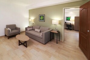 Junior Suite, 1 Bedroom, Non Smoking (1 King Bed)