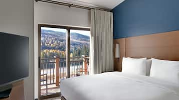 Egyptian cotton sheets, premium bedding, down duvets, pillow-top beds