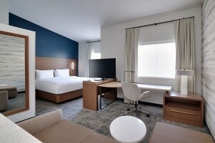 Egyptian cotton sheets, premium bedding, down comforters, pillowtop beds