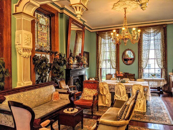 Sala de estar en el lobby