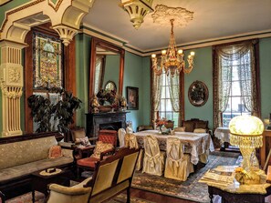 Lobby - Parisian Courtyard Inn (New Orleans)